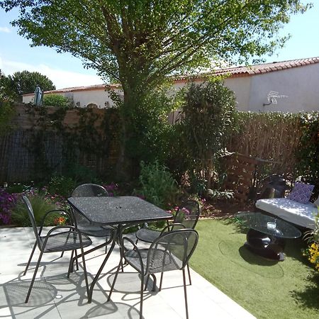 Maison coquette en Camargue Gallargues-le-Montueux Extérieur photo