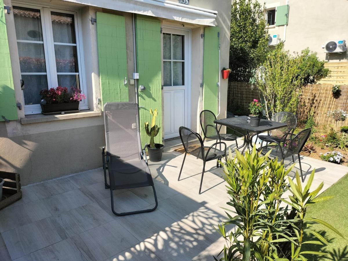 Maison coquette en Camargue Gallargues-le-Montueux Extérieur photo